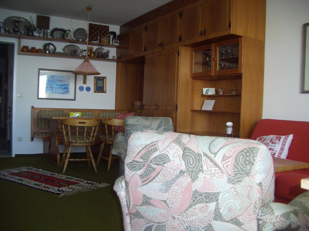 Ferienwohnung Im Haus Edelweiss เทรฟเฟน ภายนอก รูปภาพ
